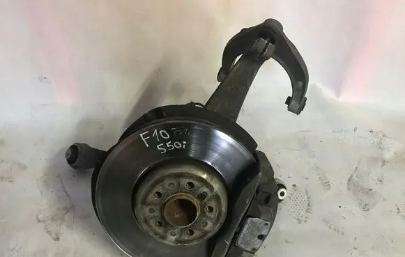BMW 5 F10 F11 Front wheel hub spindle knuckle Zwrotnica32
