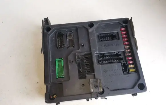 Volkswagen Sharan Fuse module S108145200H