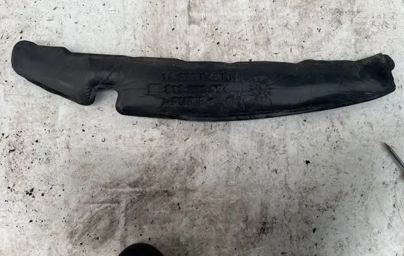 Opel Astra J Fender foam support/seal 13272646