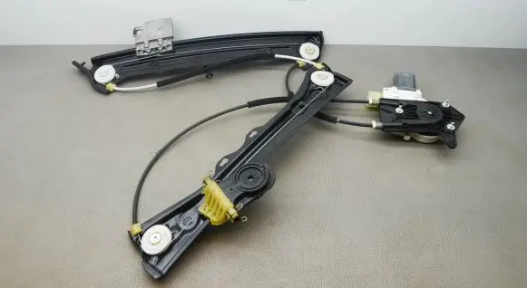 BMW 4 F36 Gran coupe Front door window regulator with motor 7326328 7046032