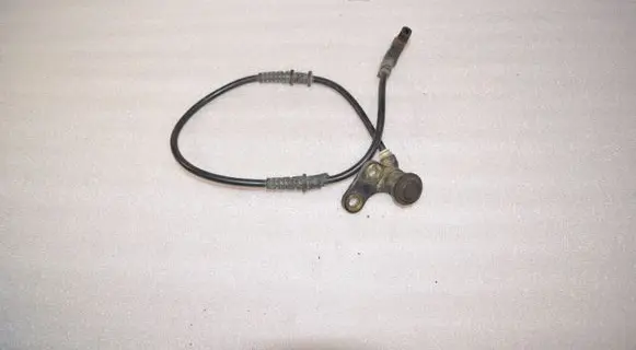 Mercedes-Benz C W202 ABS brake wheel speed sensor A2025402317