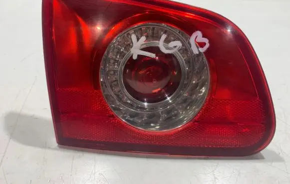 Volkswagen PASSAT B6 Tailgate rear/tail lights 3C9945093