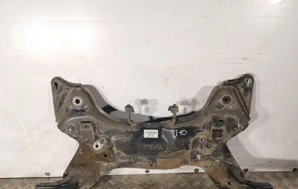 Hyundai i10 Front subframe 62401B9000