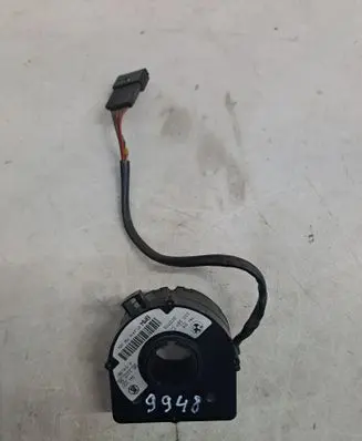 BMW 5 E39 Steering angle sensor 37146750126