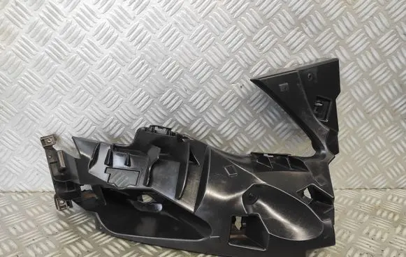 Front bumper mounting bracket