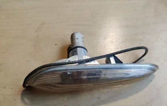 BMW X3 E83 Front fender indicator light 4166L