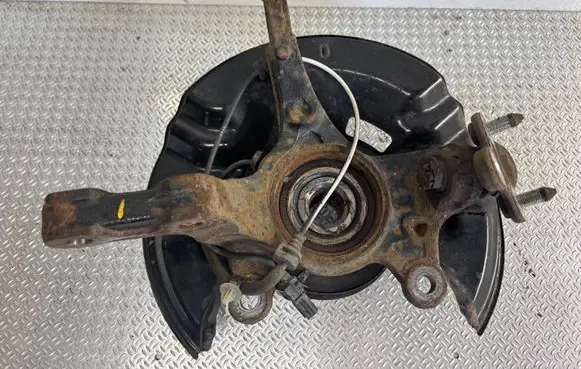 Honda CR-V Front wheel hub