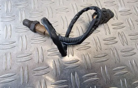 Volkswagen PASSAT B6 Lambda probe sensor 03G906262A