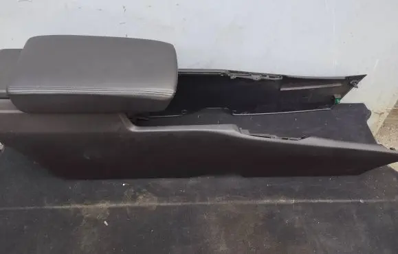 Honda Accord Other center console (tunnel) element 83400TL0G021