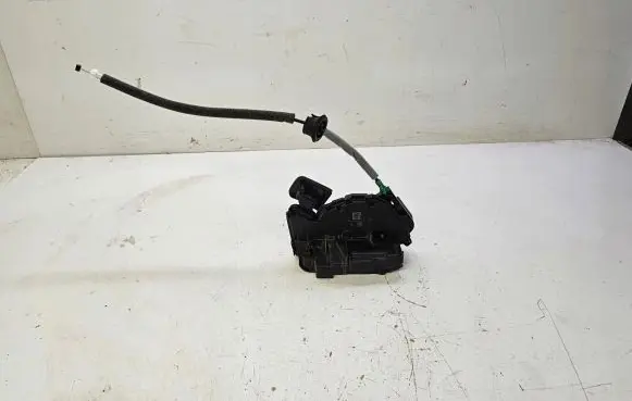 Audi Q3 F3 Front door lock 5TB837016A