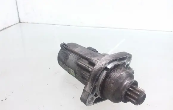 Volkswagen Golf V Starter motor 02M911023N 17090600660DD