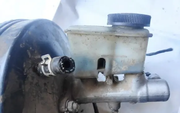 Mazda 626 Master brake cylinder