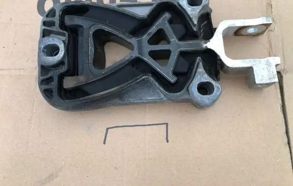 Ford Kuga III Engine mount bracket LX616P082AC