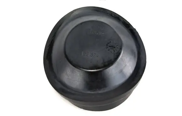 Skoda Fabia Mk1 (6Y) Headlight/headlamp dust cover 153874