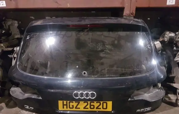 Audi Q7 4L Tailgate/trunk/boot lid 4L0
