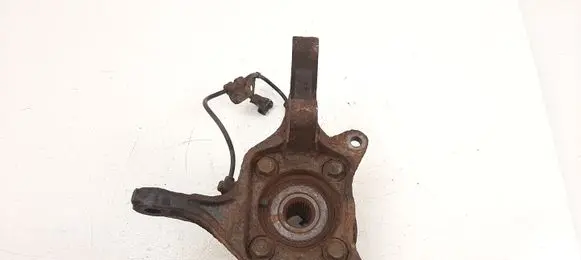 Mitsubishi Grandis Front wheel hub