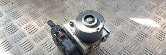 Volkswagen Golf V ABS Pump 1K0907379N 1K0614117F