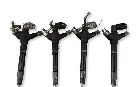 Toyota RAV 4 (XA40) Fuel injectors set 236700R101 01S01500