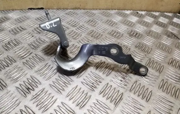 Audi A3 S3 8P Tailgate/trunk/boot hinge 8P4827299A