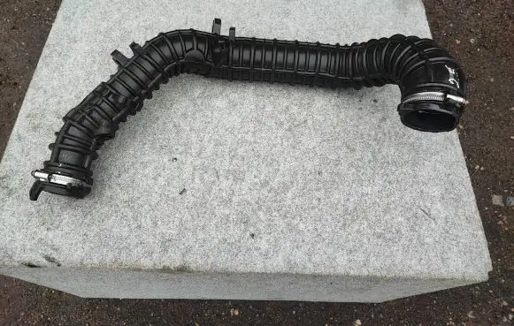 Opel Vivaro Intercooler hose/pipe 8200607744