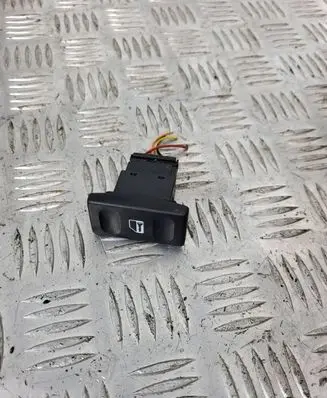 Land Rover Discovery Quarter vent window switch 