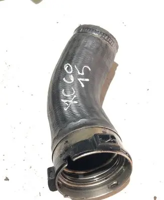 Volvo XC60 Intercooler hose/pipe 31338545
