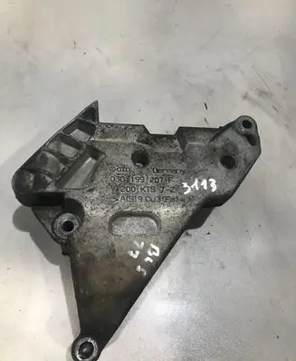 Volkswagen PASSAT B6 Engine mounting bracket 03G199207F