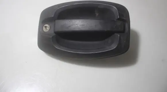 Rear door exterior handle/bracket