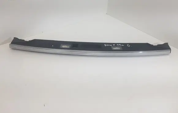 BMW 7 F01 F02 F03 F04 Trunk door license plate light bar 7200035 11252010