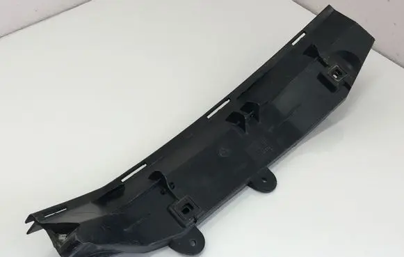 Volvo C70 Rear bumper mounting bracket 09466907