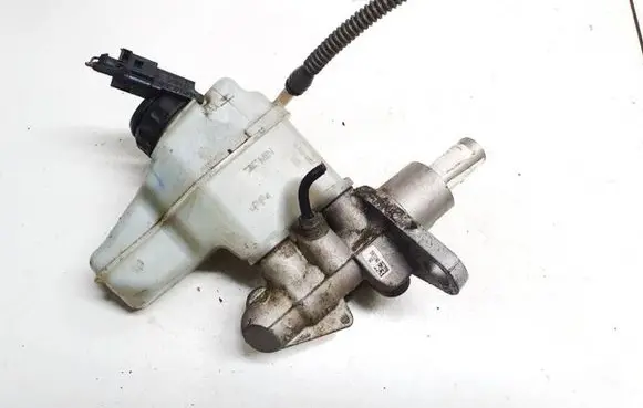 Volkswagen Golf VI Master brake cylinder 1k0945459a 5n0945459a
