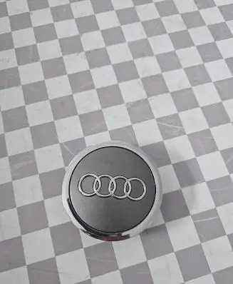 Audi A6 S6 C5 4B Original wheel cap 4B0601170A