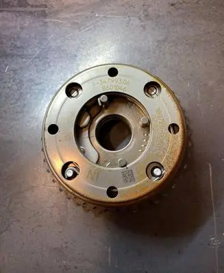 BMW M5 F90 Camshaft pulley/ VANOS 11368601046 8601046