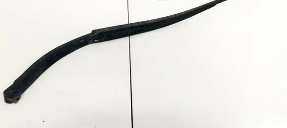 Nissan X-Trail T31 Front wiper blade arm