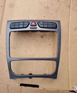 Mercedes-Benz C W203 Climate control/heater control trim 2038218258 3306370200 11879153001
