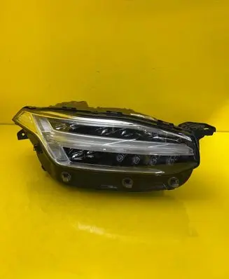 Volvo XC90 Headlight/headlamp 32228689