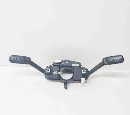 Volkswagen Golf VII Indicator stalk 10105043 10021384