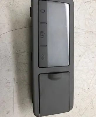 Volkswagen Touareg I Rear door interior light GMS975136200 975136200