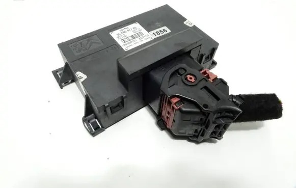 Peugeot 308cc Fuse module 9666547780 1001687701