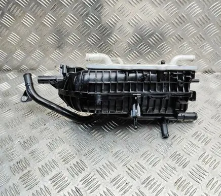 Skoda Kamiq Intake manifold 04C129711 04C129709