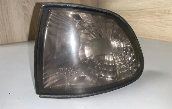 BMW 7 E38 Front indicator light 014441518L 6910