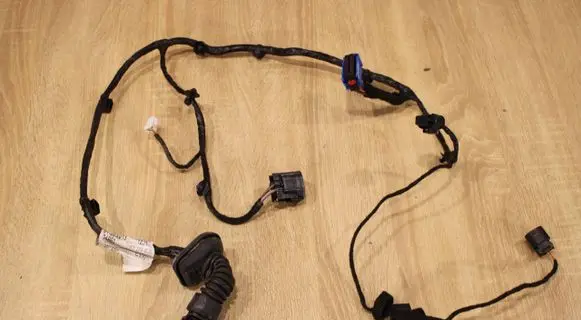 Maserati Ghibli EUR ISO radio connector 