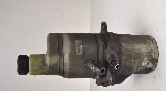 Volvo S40 Power steering pump 30741955