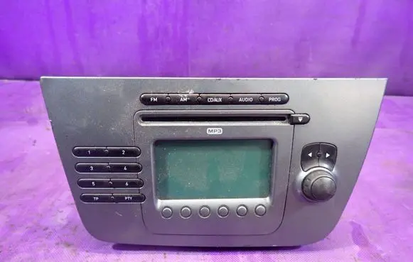 Seat Altea XL Radio/CD/DVD/GPS head unit 