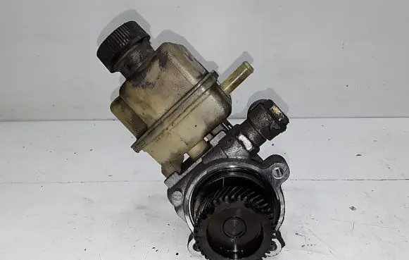Mazda 6 Power steering pump GJ6F