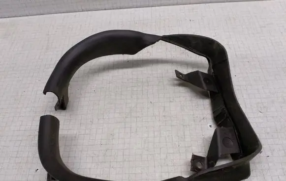 Steering wheel column trim