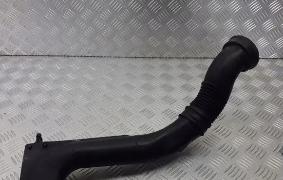 Opel Astra G Air intake duct part 9202910