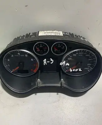 Audi A3 S3 8P Speedometer (instrument cluster) 8P0920900C