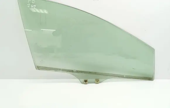Mazda CX-7 Front door window glass four-door MCJ0308 E643R00014