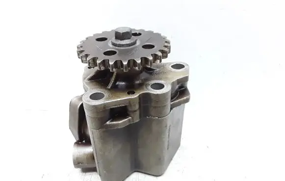 Volvo V50 Oil pump 7H29N1279B